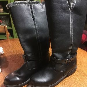 Totes shauna III size 11 wide winter boots